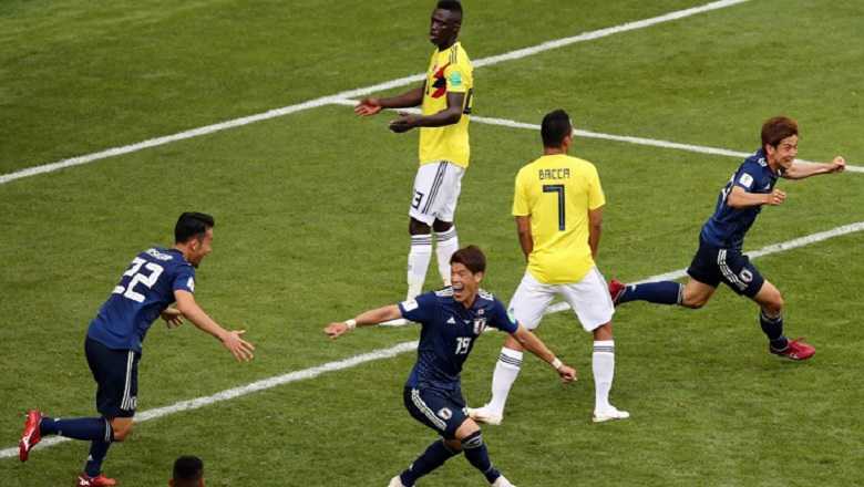 Japón cambió a 3 jugadores en el descanso sin que nadie se diera cuenta frente a Colombia