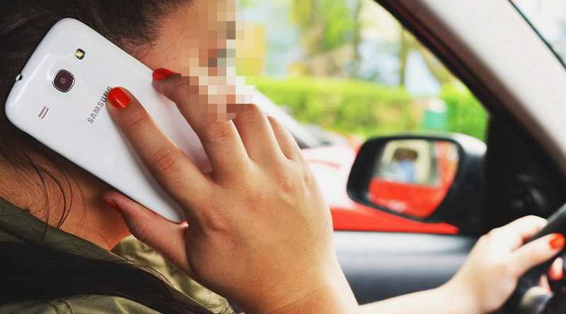 La DGT retirará el teléfono 3 meses a quienes usen el móvil conduciendo