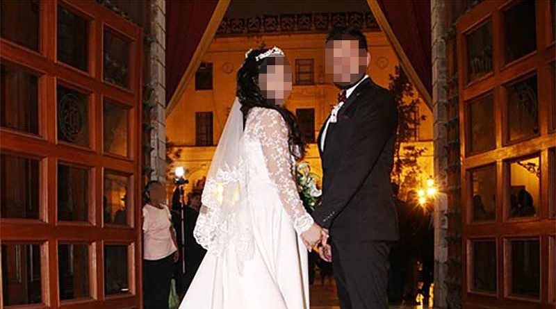 Se divorcia tras descubrir en la noche de bodas que su marido se mea en la cama