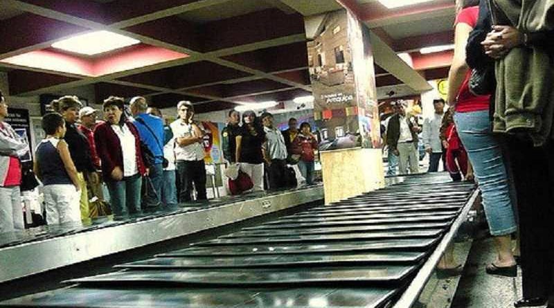 Detenido por facturar a su suegra como equipaje en el Aeropuerto de Barajas