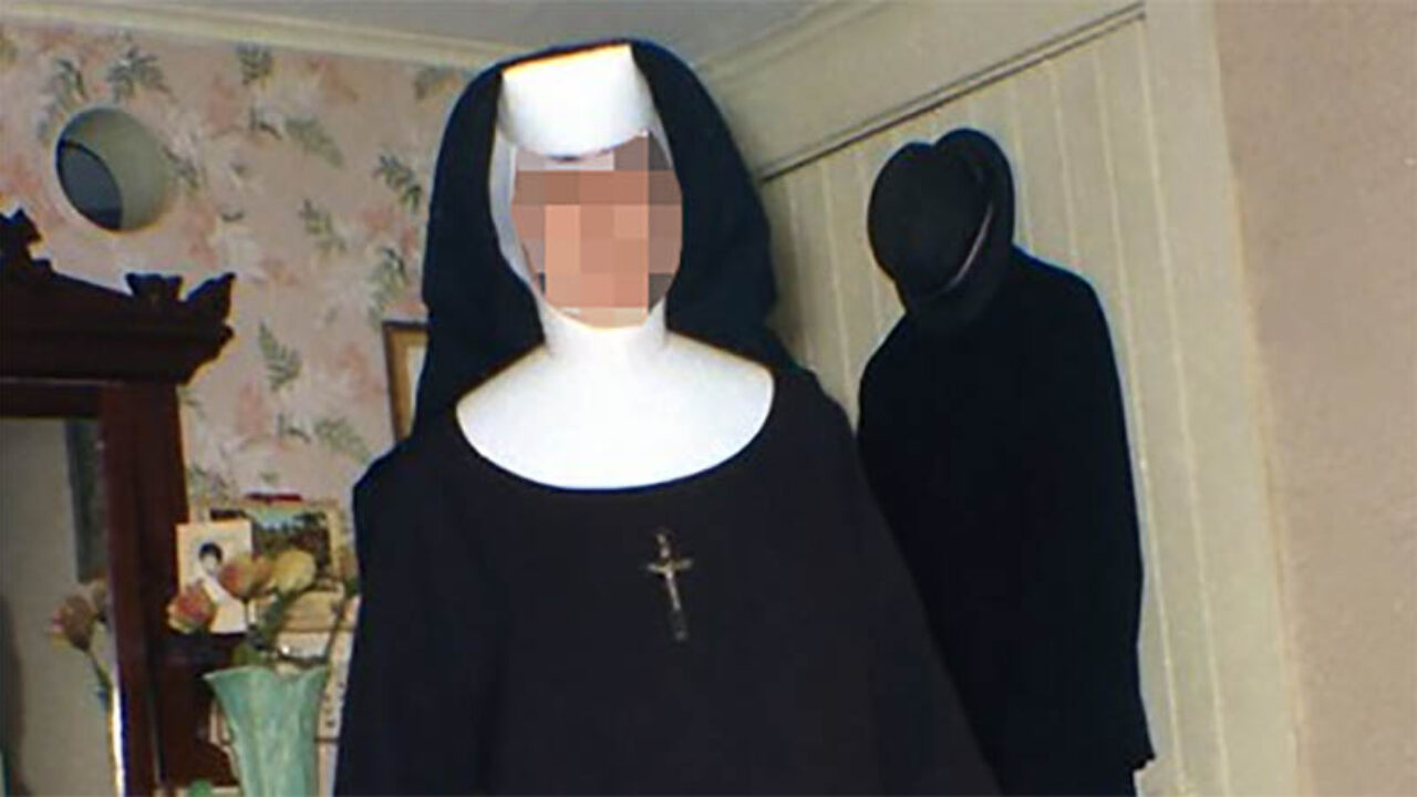habilidad maestría Impuestos Se disfraza de monja durante años para acceder a un convento y tener sexo  con internas