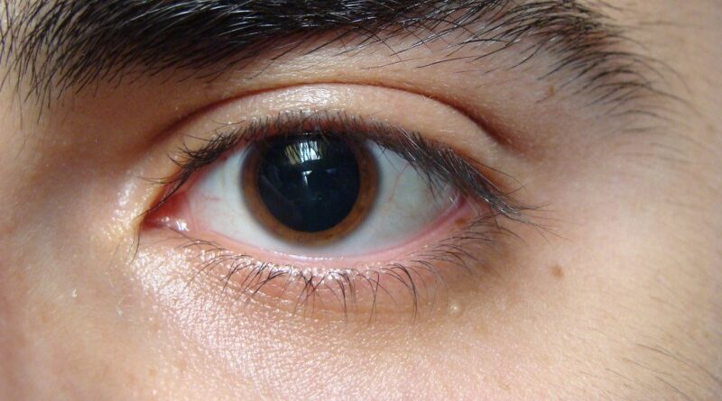 Crean lentillas con pupilas pequeñas para disimular los efectos de la cocaína