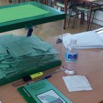 Los colegios electorales cerrarán a la hora de la siesta en Andalucía